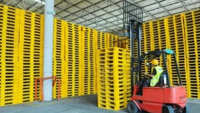 کاربردهای پالت پلاستیکی کوچک در صنایع مختلف